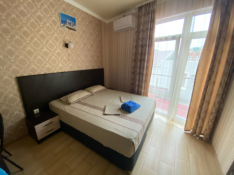 Фото У Грека