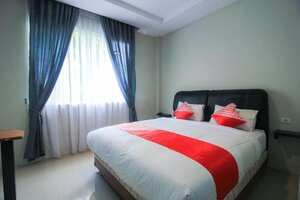 Oyo 1227 Variz Homestay (Riau, Jl. Pekanbaru-Minas), hotel