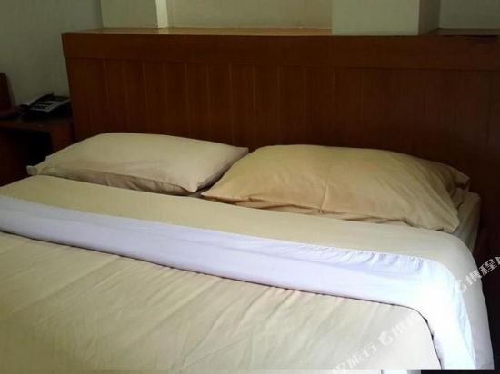 Фото White Orchid Inn Nana 2