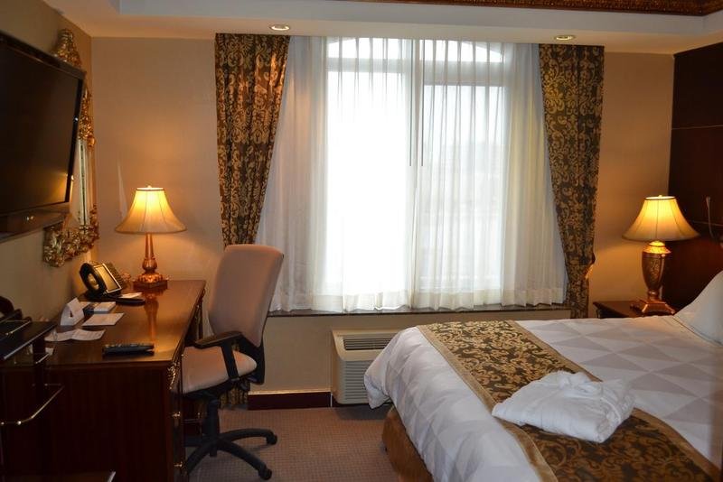 Фото Radisson Toronto Airport West