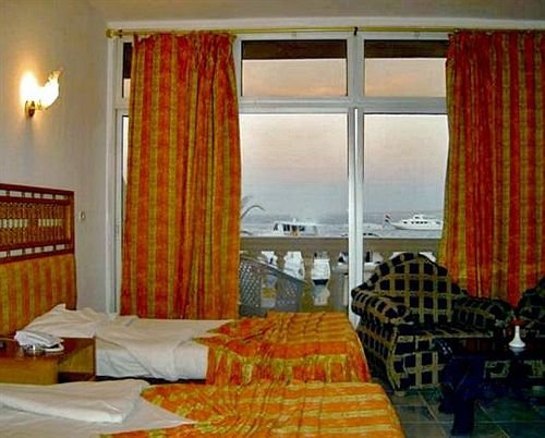 Фото La Rosa Waves Resort