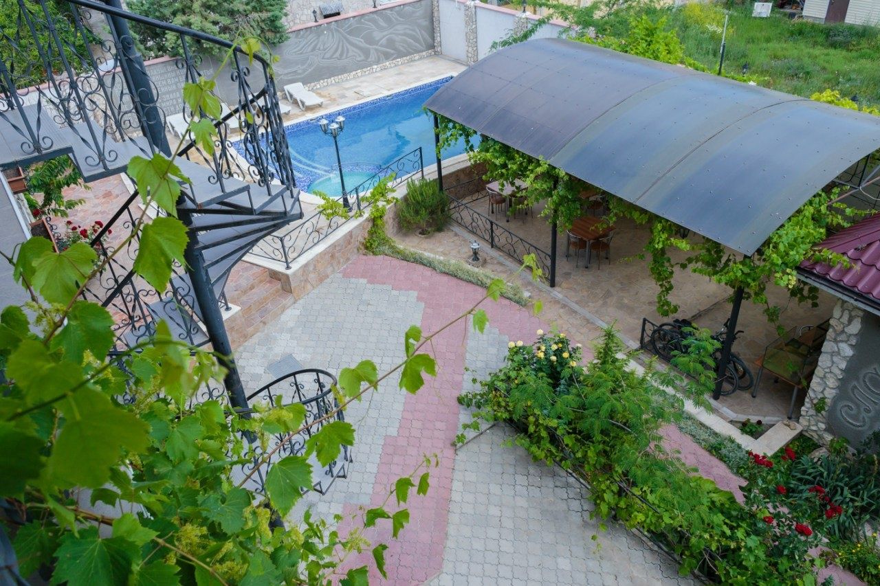 Фото Славия