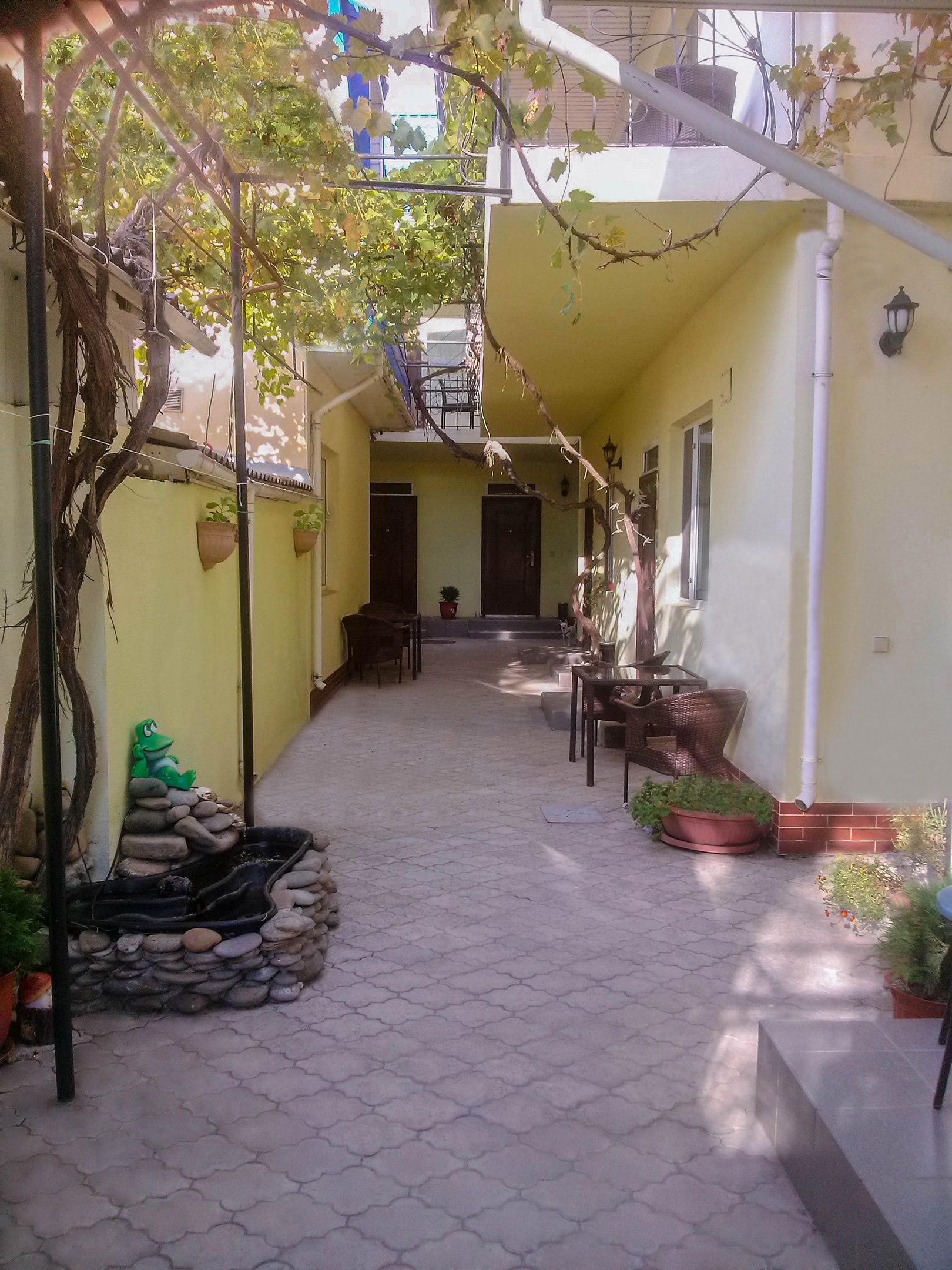 Фото отеля 2