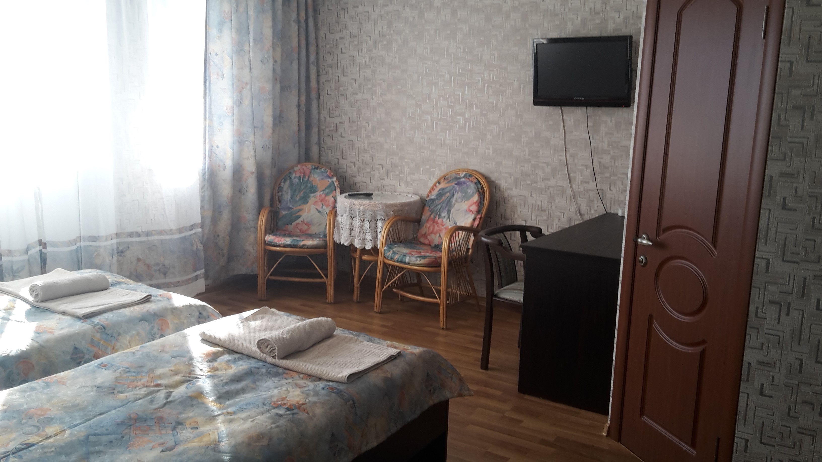 Фото Селена