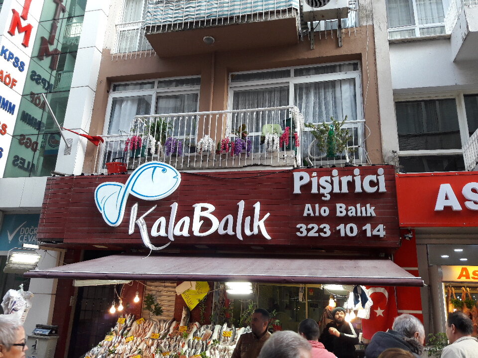 Kozmetik ve parfümeri mağazaları Yücel Parfümeri, Karşıyaka, foto