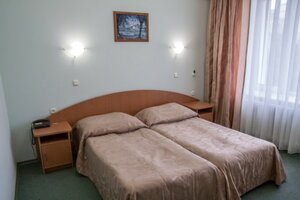 Гостиница Атал