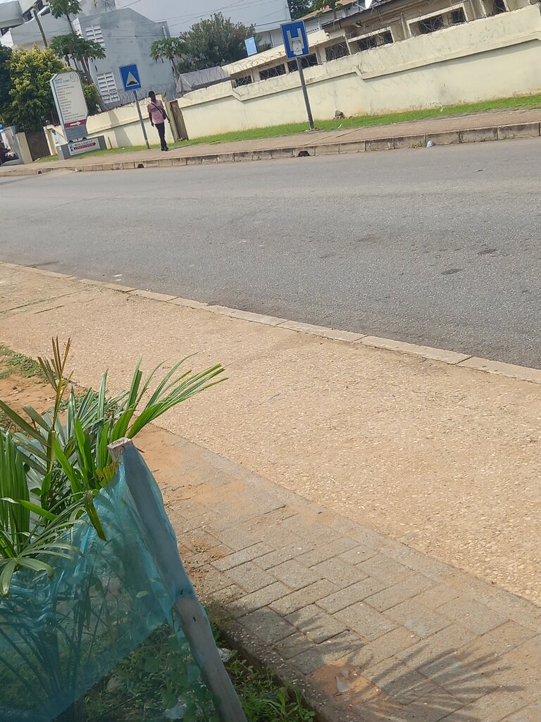 Chemical laboratory Lancet, Accra, photo