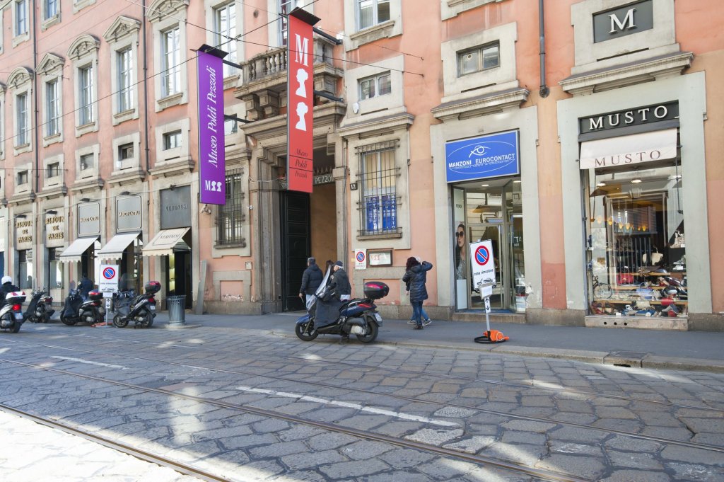 Фото At Home Heart of Milan - Manzoni