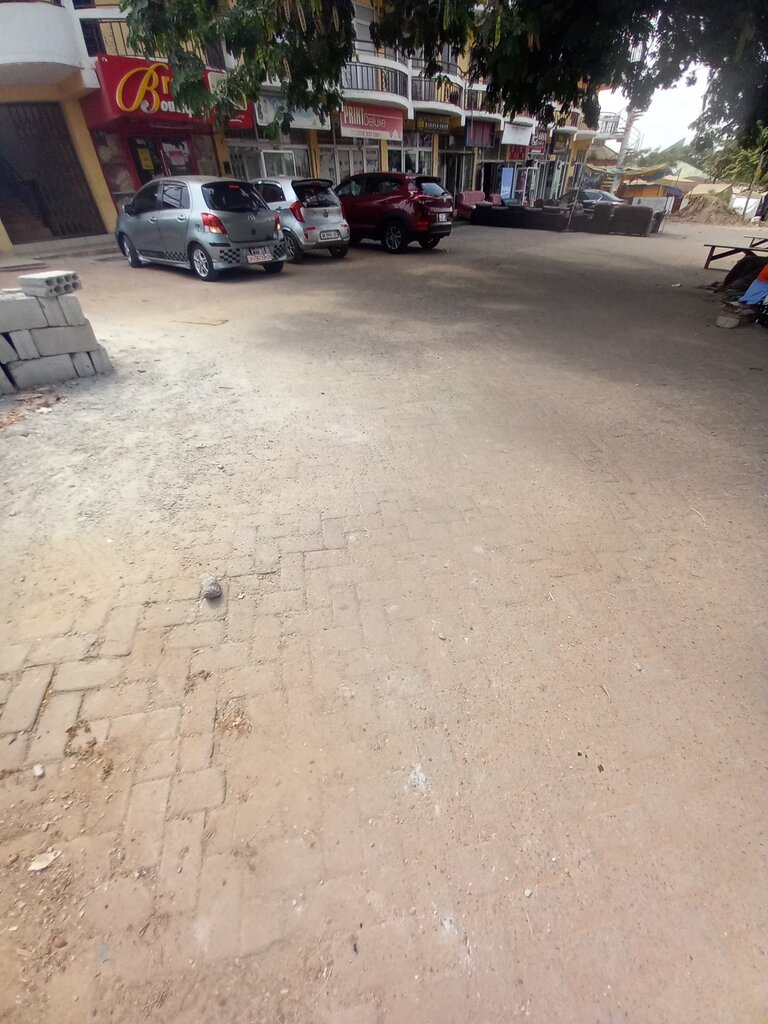 Electronics store Mans field company Ltd, Accra, photo