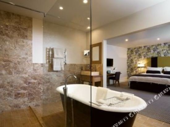 Фото The Green House