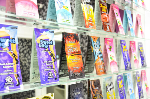 Жалаңаш Марина Неелованың суреті