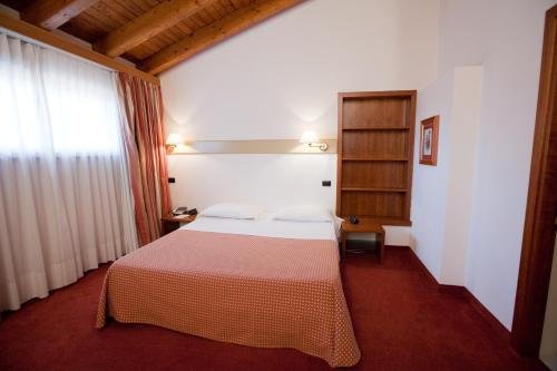 Фото Eurohotel Palace Maniago