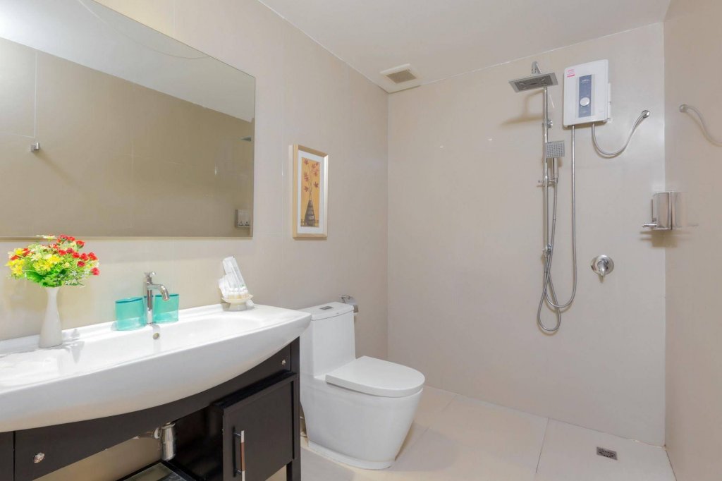 Фото The Golden Ville Boutique Hotel