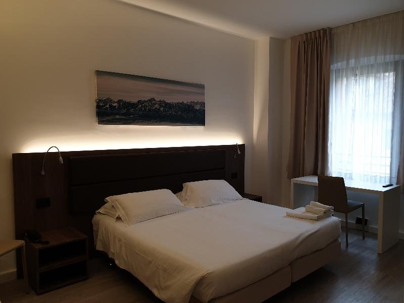 Фото Albergo Delle Alpi