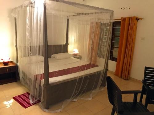 Фото Central Beach Inn