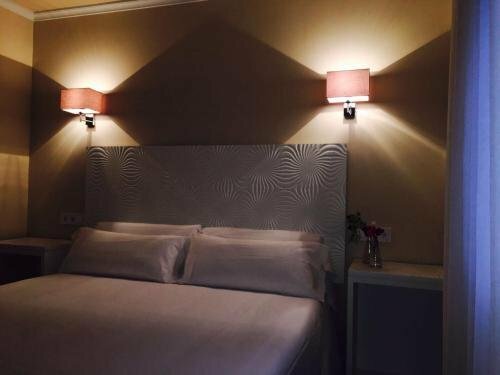 Гостевой дом Hostal los Castanuelos в Канделеде