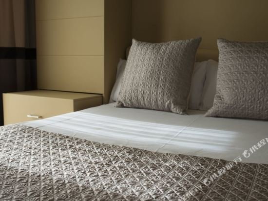 Фото Radisson Red Madrid