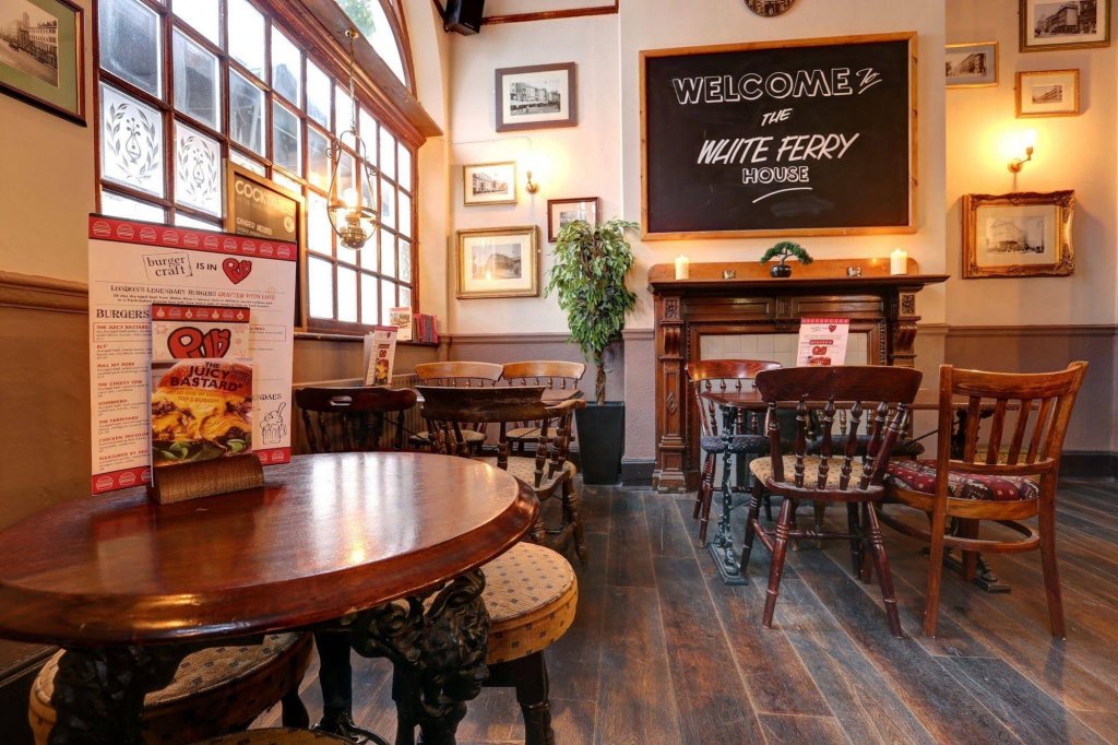 Фото White Ferry House Victoria PubLove