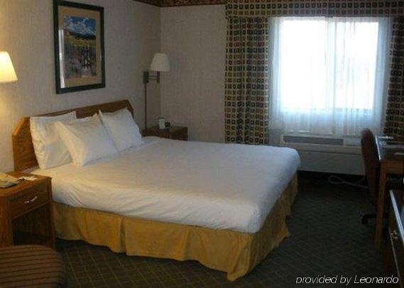 Фото Comfort Inn & Suites Los Alamos