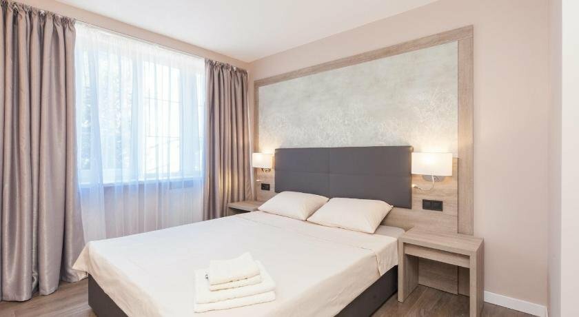 سكن للإيجار اليومي Novye apartamenty Deribasovskaia VIP urovnia ، أوديسا، صورة