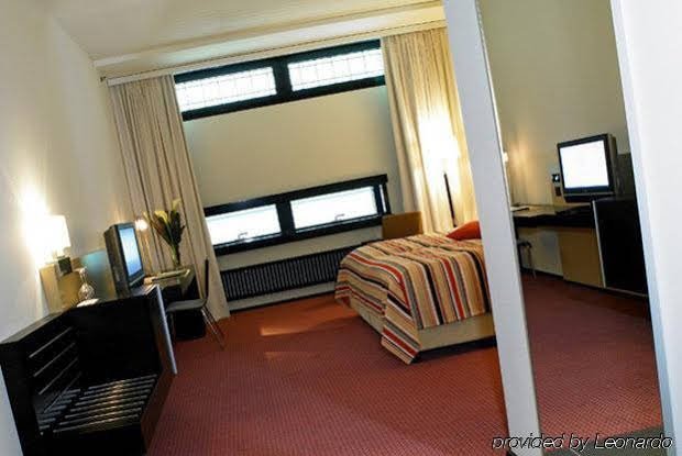 Фото The Home Hotel Zürich