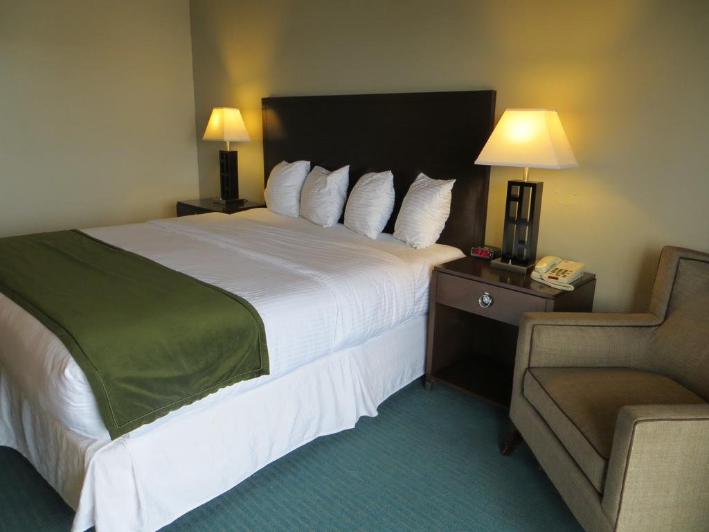 Фото Cannery Row Inn