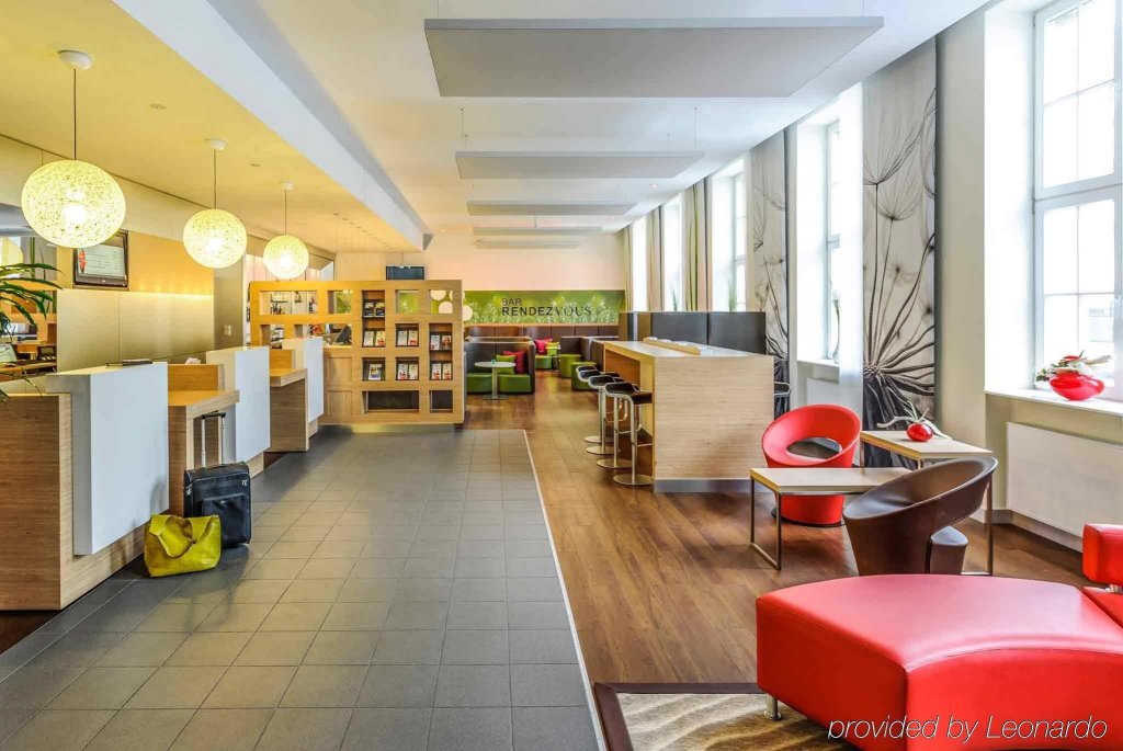 Фото Ibis Karlsruhe Hauptbahnhof