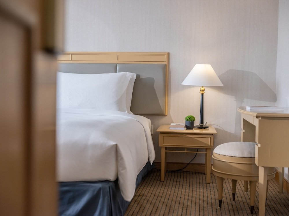 Фото New World Saigon Hotel