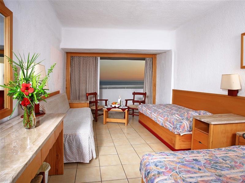 Фото Petra Mare Hotel