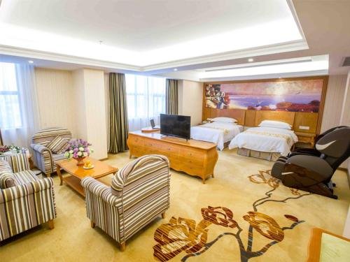 Фото Vienna 3 Best Hotel Chaozhou Ancient City Branch