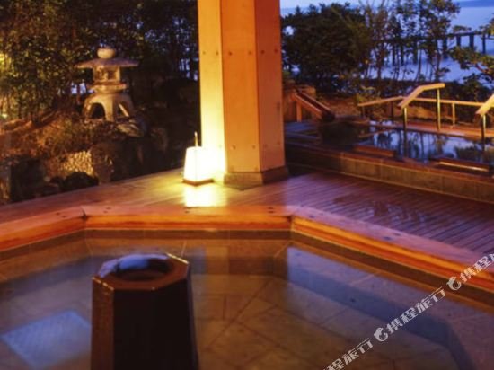 Фото Waraku Onsen Nihon no Yado Notoraku