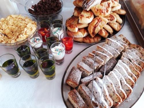 Фото Rg Status Hotel