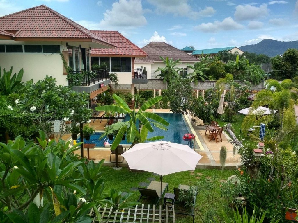 Фото Baan Sooksiri Bangsaray