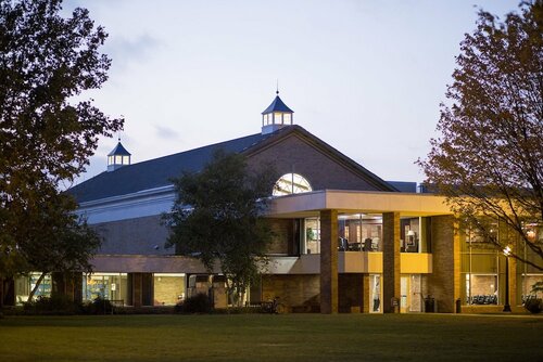 Гостиница Hillsdale College Dow Hotel and Conference Center