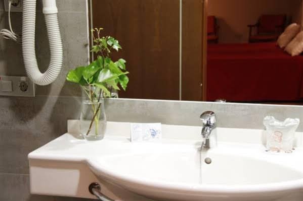 Фото Hotel Fuente El Cura