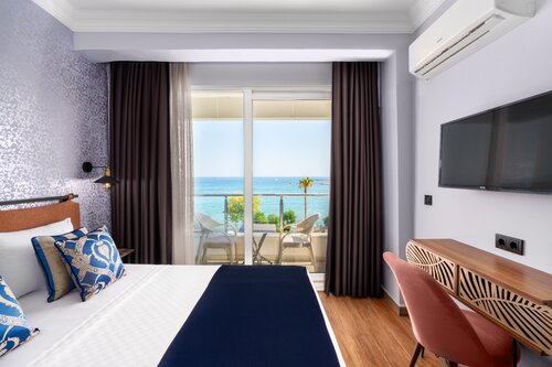 Гостиница De'Manor Boutique Hotel в Аланье