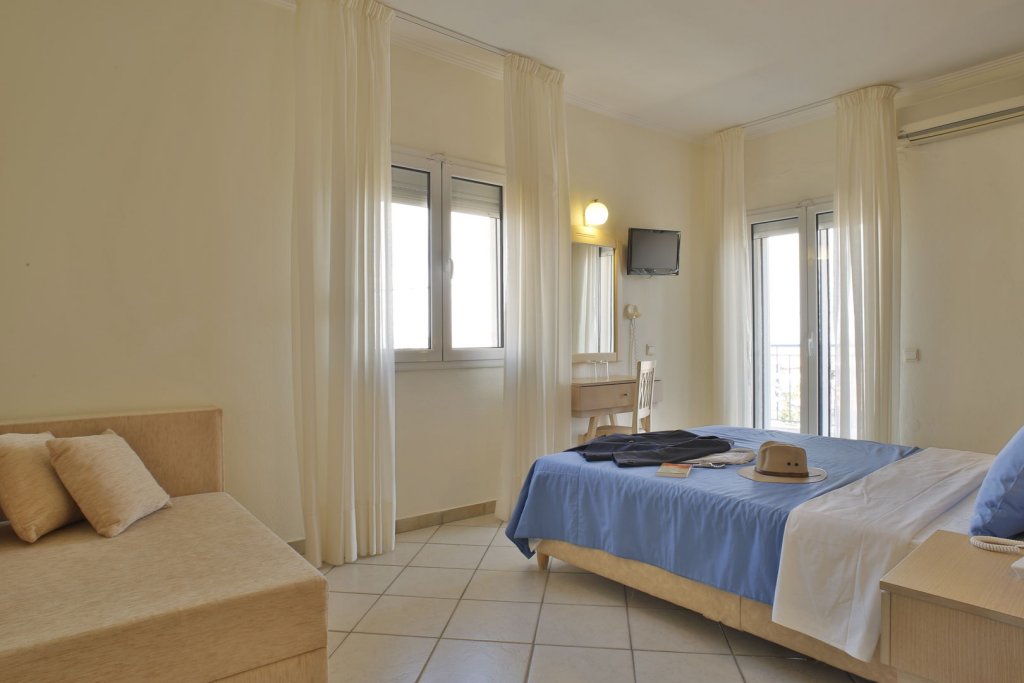 Фото Stratos Hotel