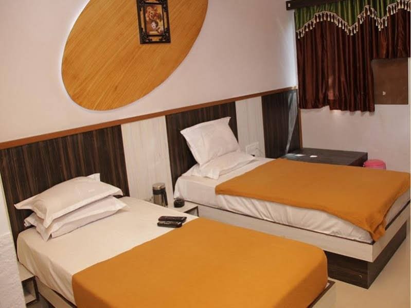 Фото Hotel Mukund Inn