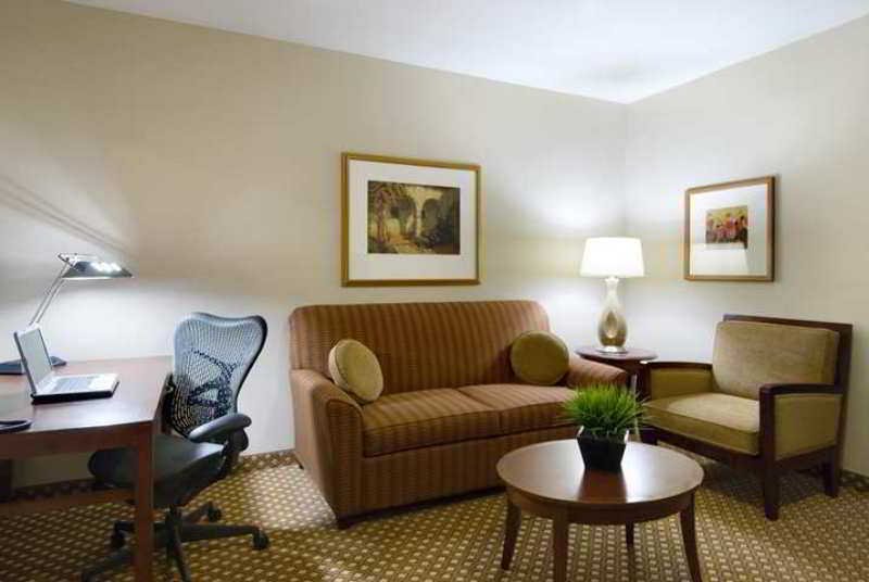 Фото Hilton Garden Inn Phoenix/Avondale