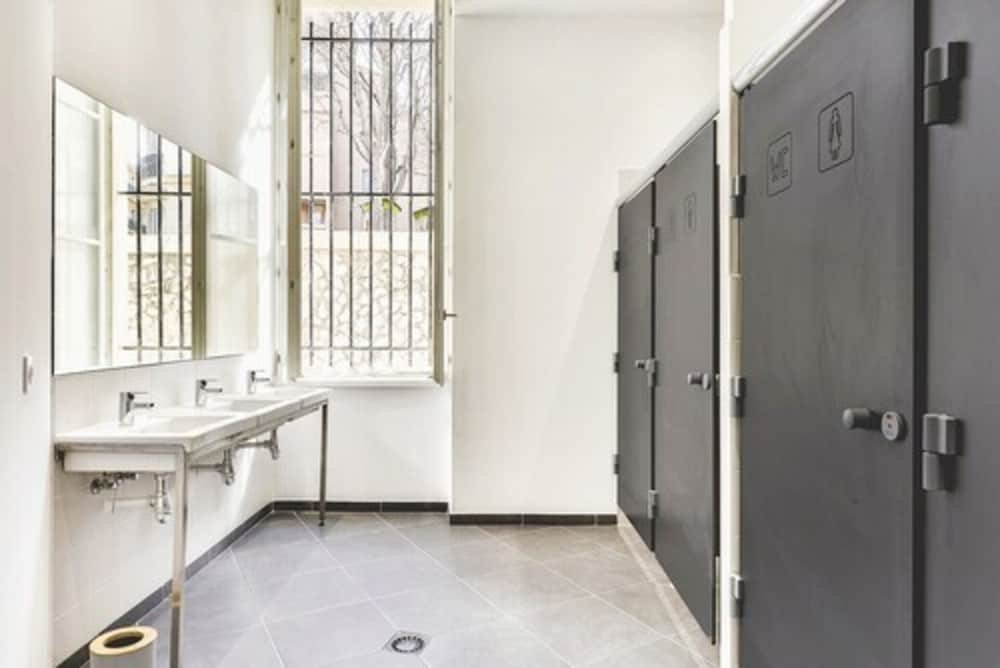 Фото The People Marseille