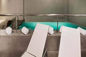 Гостиница Nh Valencia Las Artes