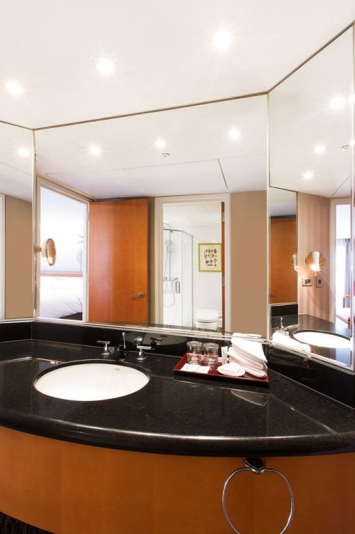 Фото Swiss Grand Hotel