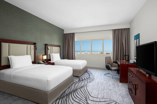 Гостиница DoubleTree by Hilton Ras Al Khaimah в Рас-эль-Хайме