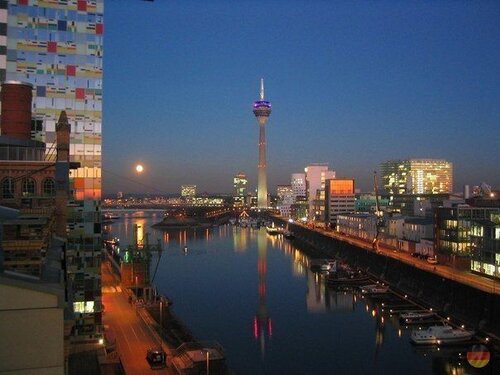 Landmark, attraction Rheinturm, North Rhine‑Westphalia, photo