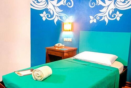 Гостиница The Bell Hotel в Баколоде