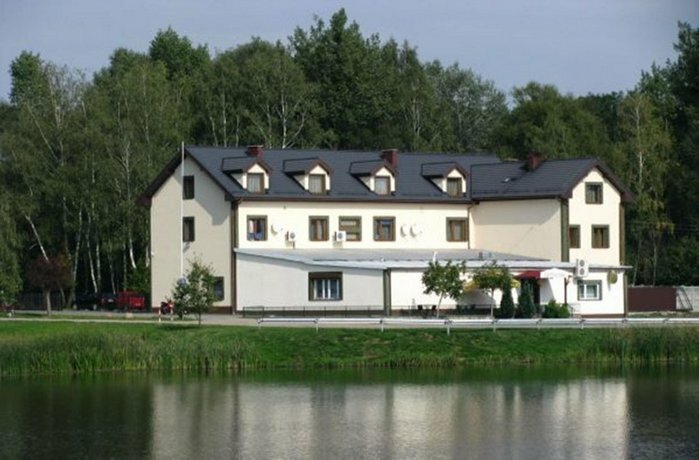 Гостиница Czardasz во Вжесне