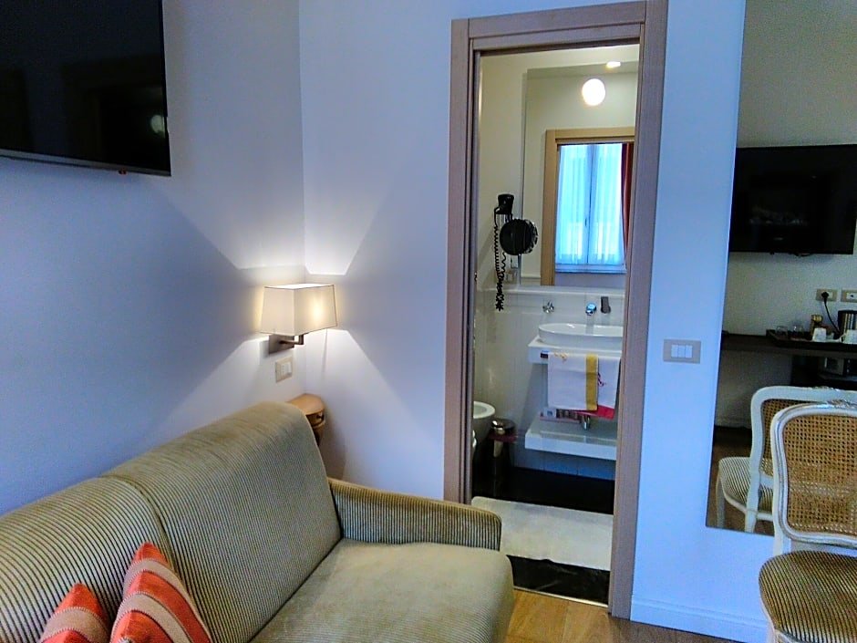 Фото Sistina Twentythree Luxury Rooms