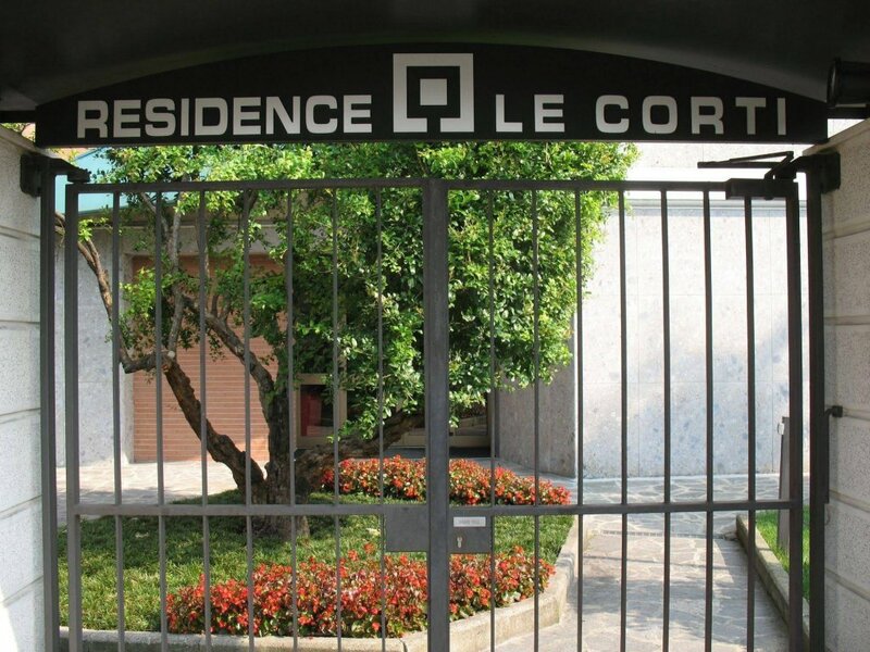 Гостиница Residence Le Corti в Милане