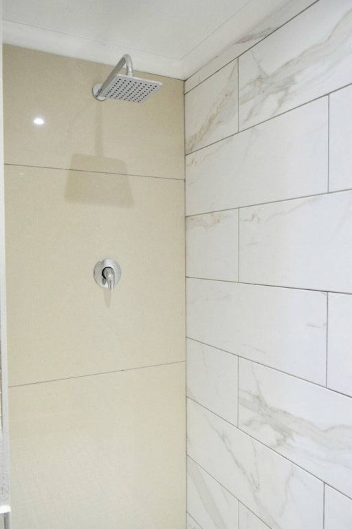 Фото Modern 1 Bedroom City Apartment