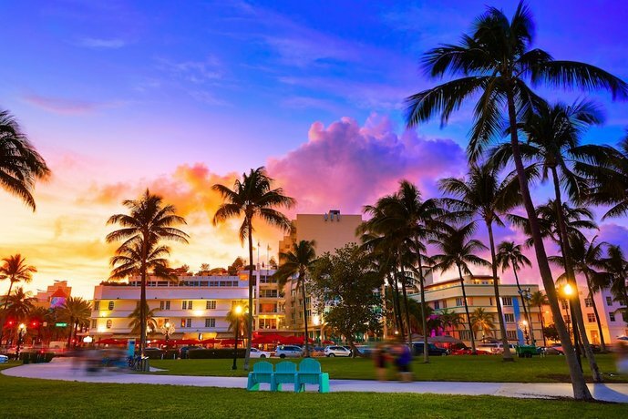Гостиница Park Royal Miami Beach